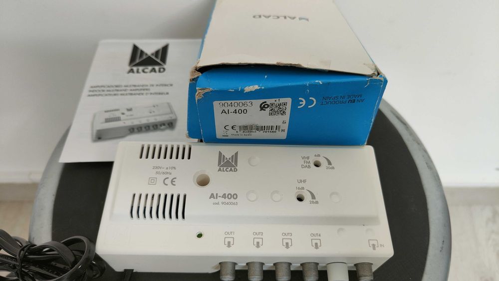 ALCAD 400 Antenna Amplifier425518680528670721