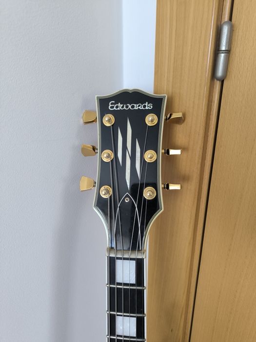 Guitarra Edwards LP 130