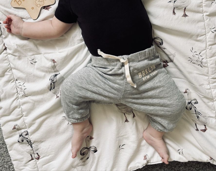 Komplet dresowy niemowlęcy H&M rozmiar 68 bawełna bluza dresy
