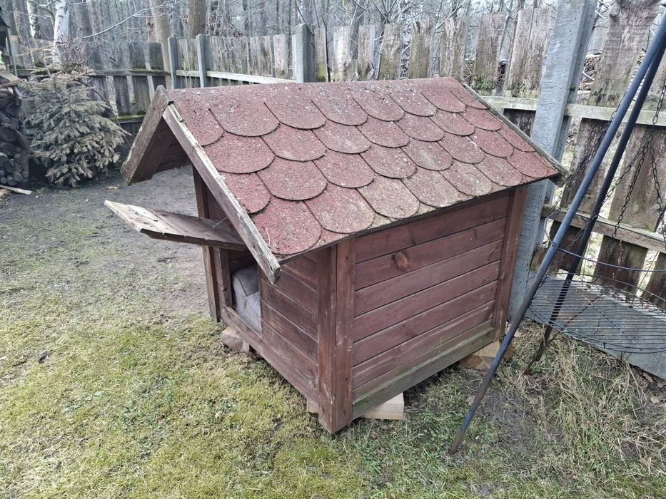 Buda dla  psa duża