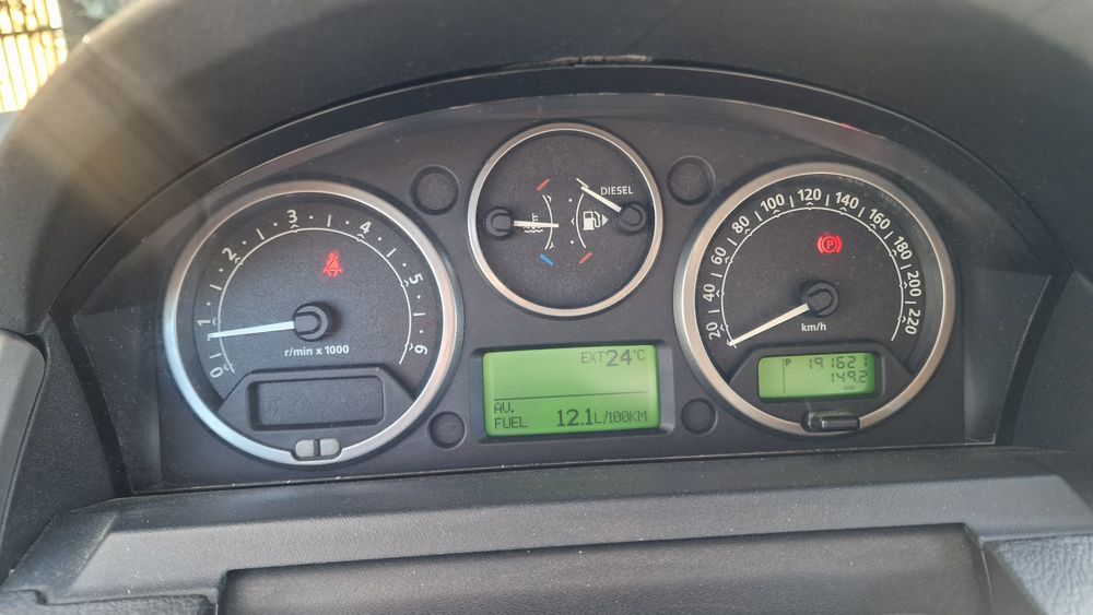 Land rover Discover 3 em muito bom estado com poucos  km