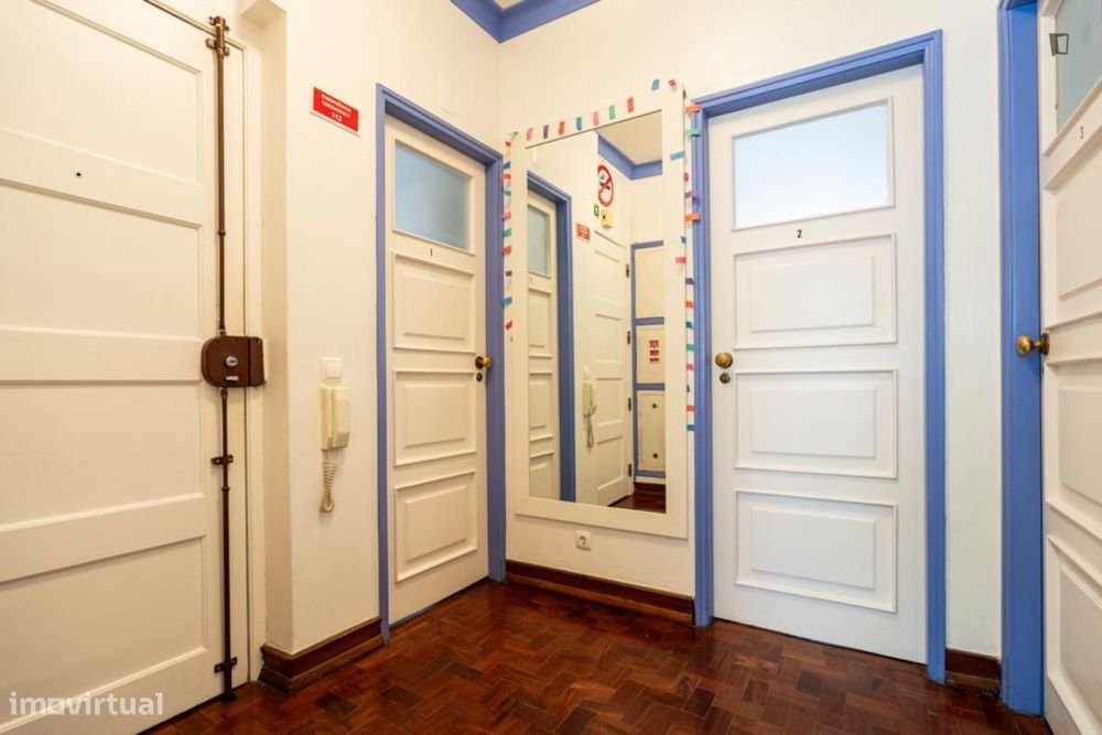 Quarto - localizado em Picoas Lisbon