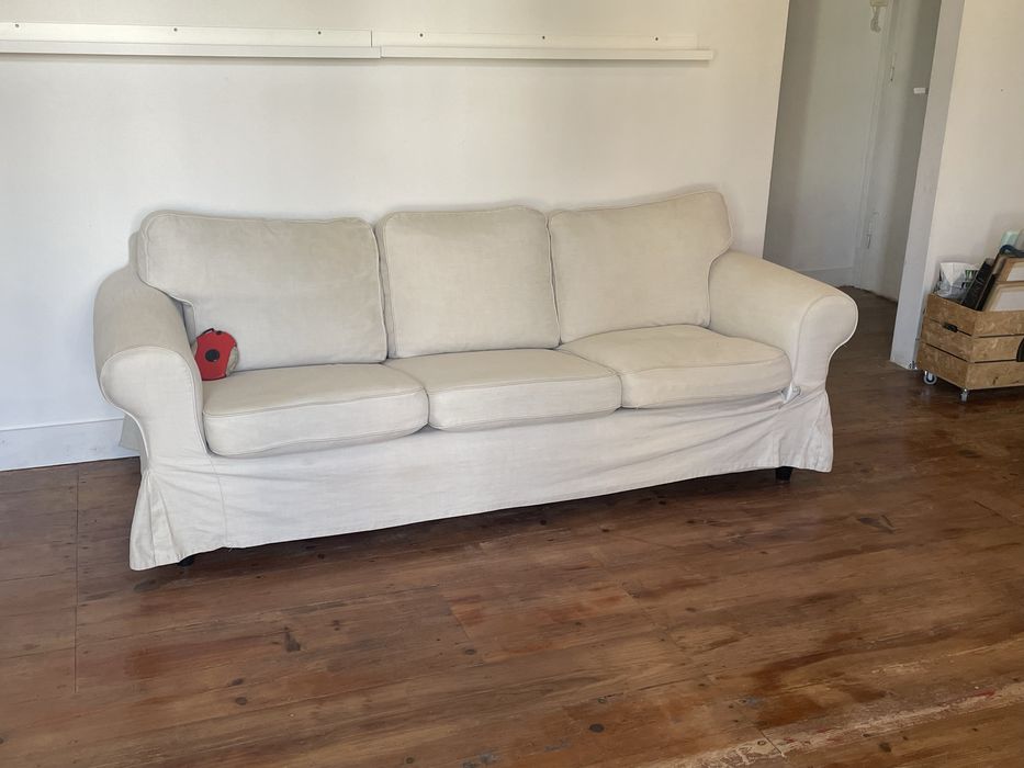 Cadeiras /sofas/ pouffs