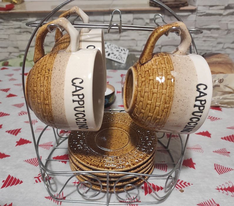 Глиняний посуд, горщик для запікання, чайний сервіз, чашки