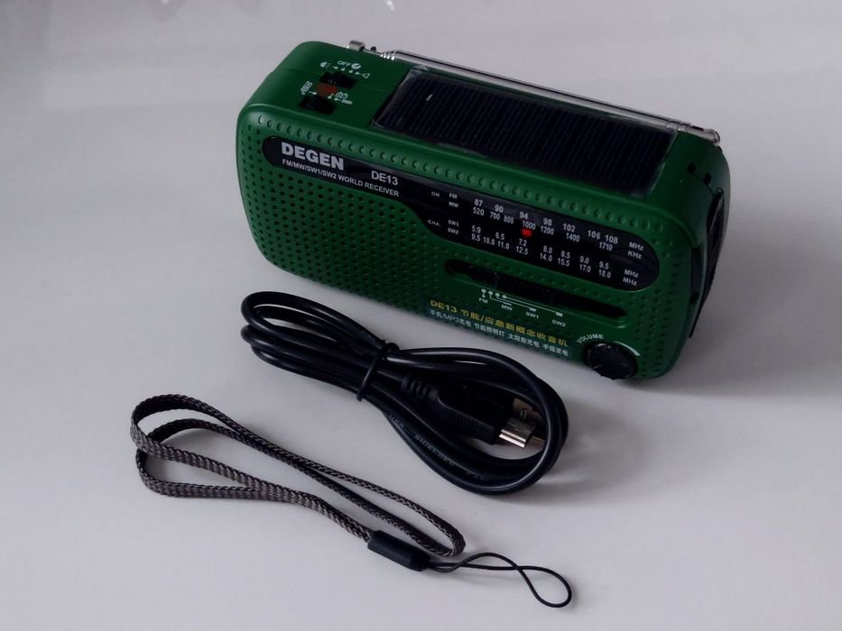 DEGEN DE13 radio survivalowe turystyczne solarne