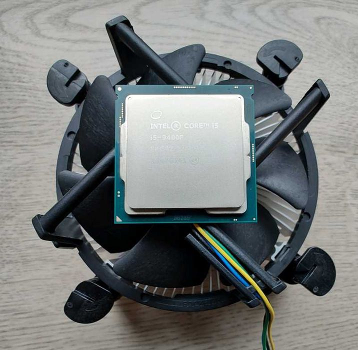 i5-9400F・ジャンクH310M・DDR4 16GBx2 三点セット i5-9400F・ジャンクH310M・DDR4 16GBx2 三点セット