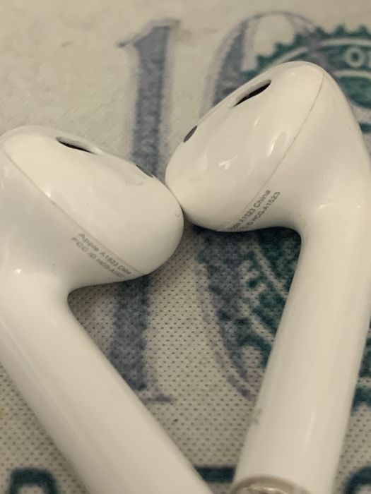 Оригінальні навушники airpods 1