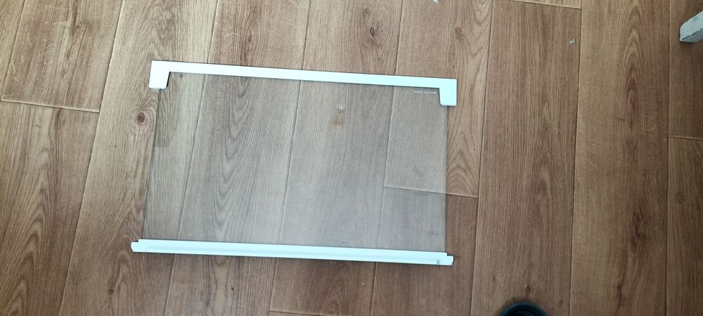 Полички скляні в холодильник