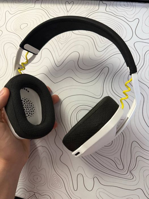 Комплект геймера Logitech: бездротова мишка G305 та гарнітура G435 (або продам окремо)