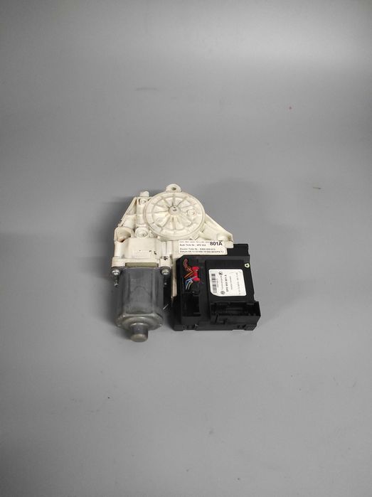 Audi A3 8P 3D, OE: 8P095.9801A, Silniczek szyby lewy przód