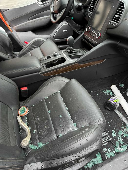 Renault Talisman під відновлення