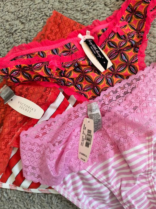 Nowe figi Victoria Secret - 3 sztuki