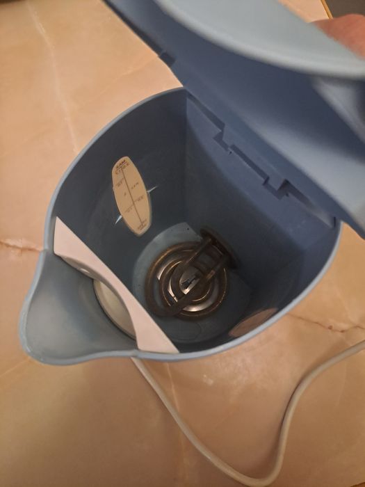 Електрочайник Maestro