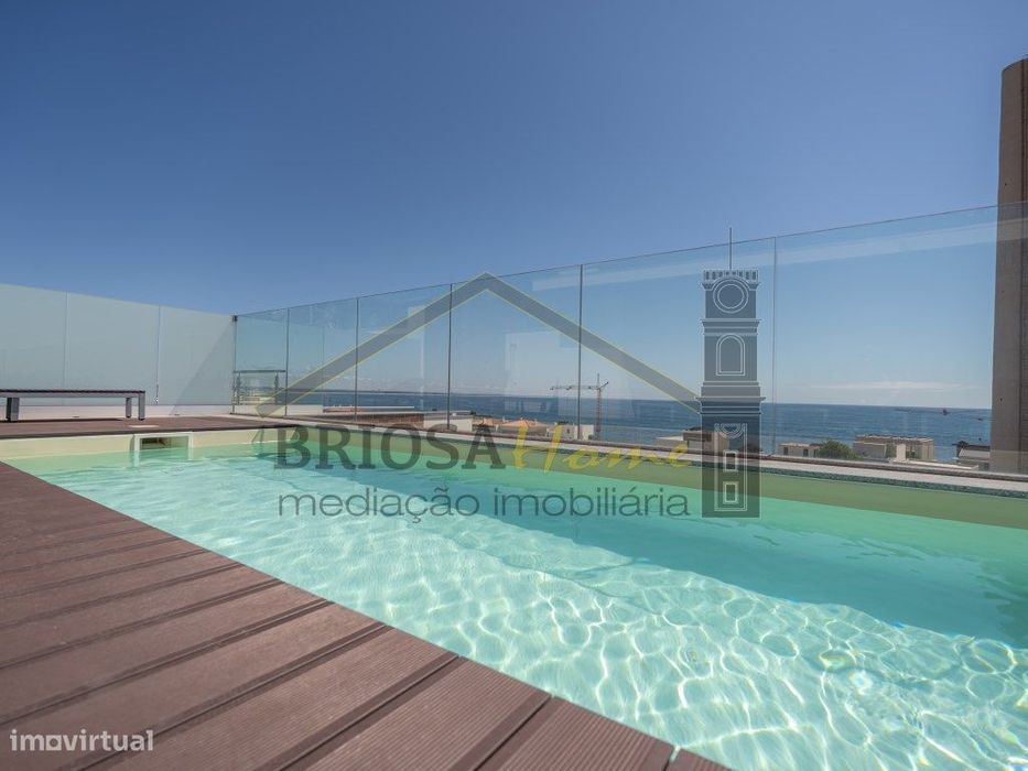 Apartamento T4, com vista mar, na Figueira da Foz
