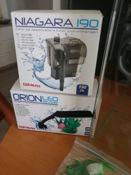 Aquário cubo com acessórios