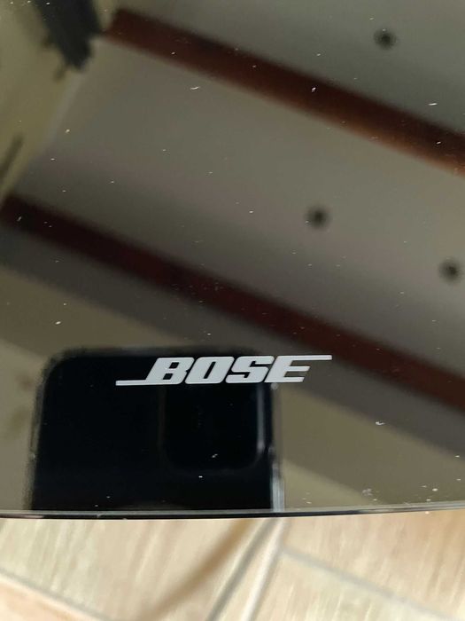 Bose 700 komplet 5.1 – Soundbar + Bass Module + Surround | stan bdb