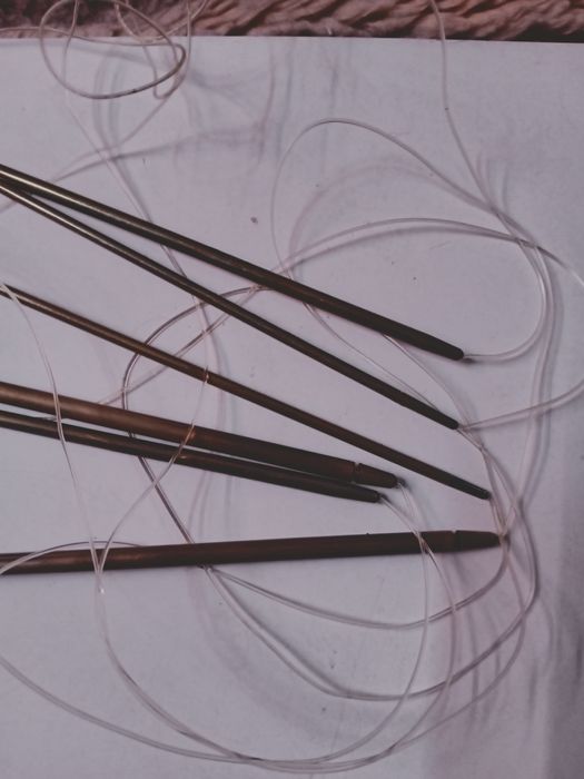 Спиці для в'язання.