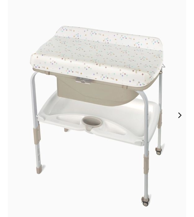 Banheira com colchão muda-fraldas