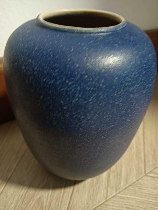 Wazon ceramiczny granatowy
