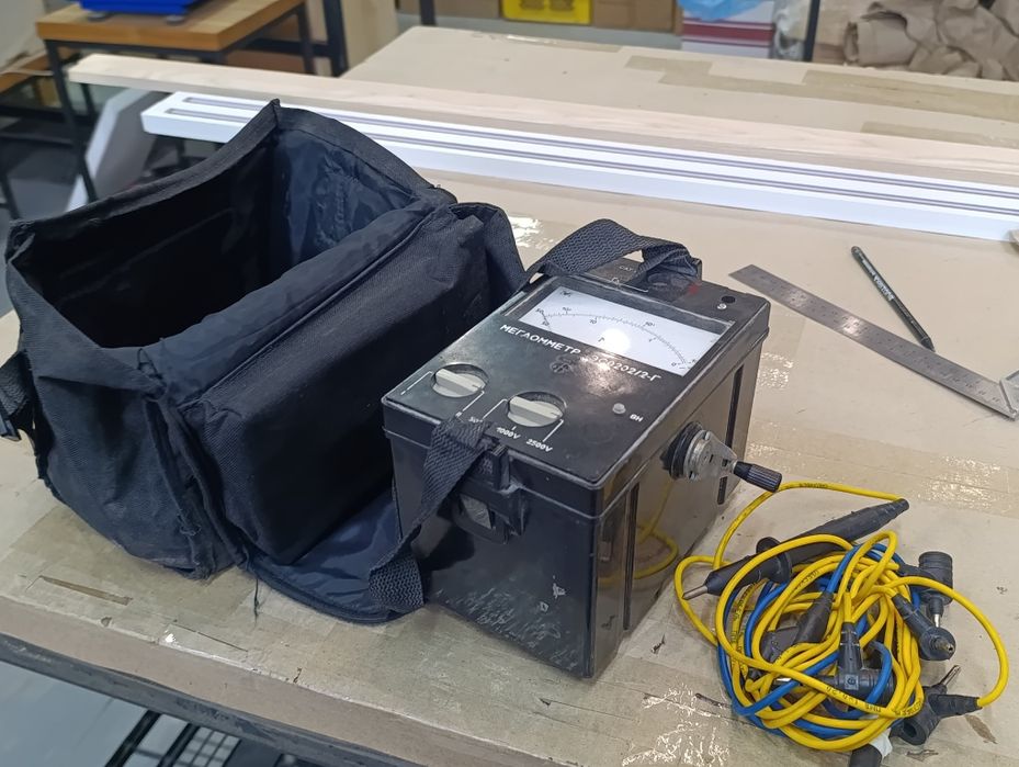 Мегаомметр ЕС0202/2-Г — робочий, повна комплектація