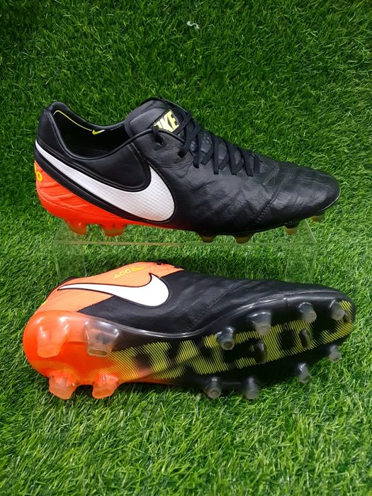 Profesjonalne Elite korki Nike Tiempo Legend VI FG 45
