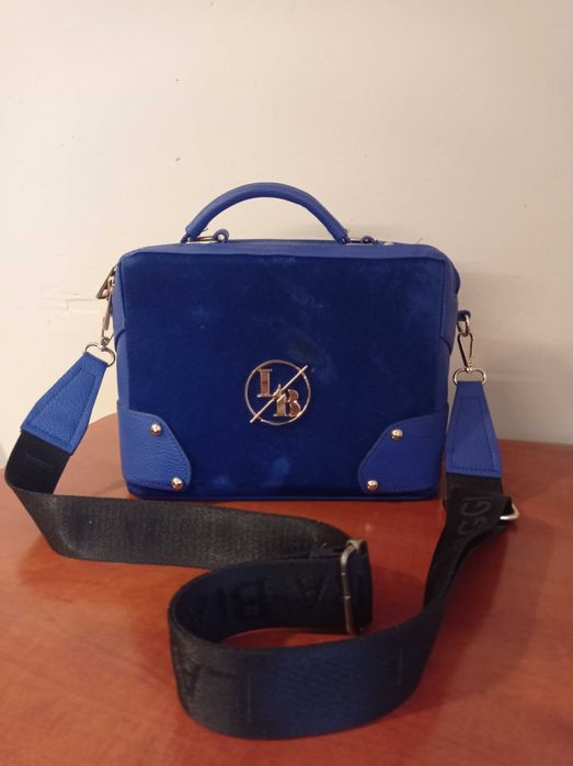Torebka listonoszka kobaltowa Laura Biaggi używana