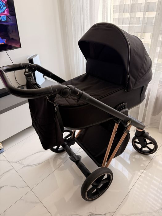 Коляска Roan Ivi 2в1