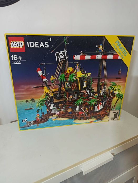 Lego 21322 Piraci z zatoki Barrakud