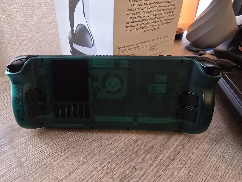 Steam Deck LCD 1TB (Sabrent Rocket) + Acessórios - pouco uso