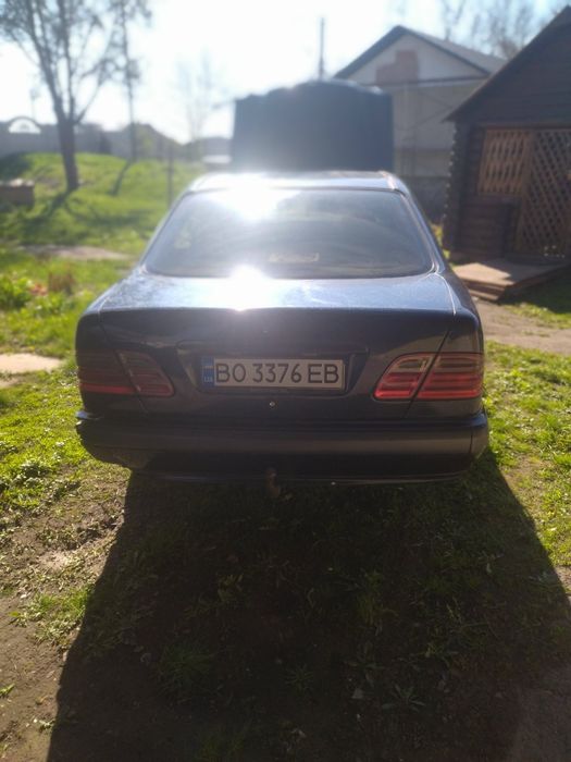 Mercedes benz w210 2000