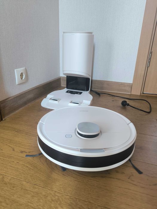 Продам робот-пилосос Ecovacs Deebot Ozmo N10 Plus
