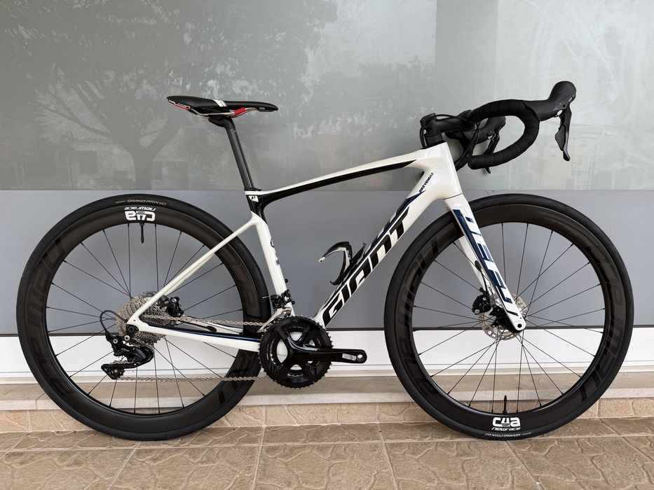 Bicicleta giant - rodas em carbono