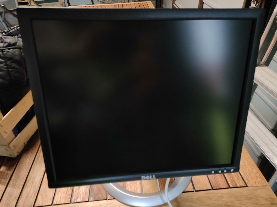 Monitor Dell 17"