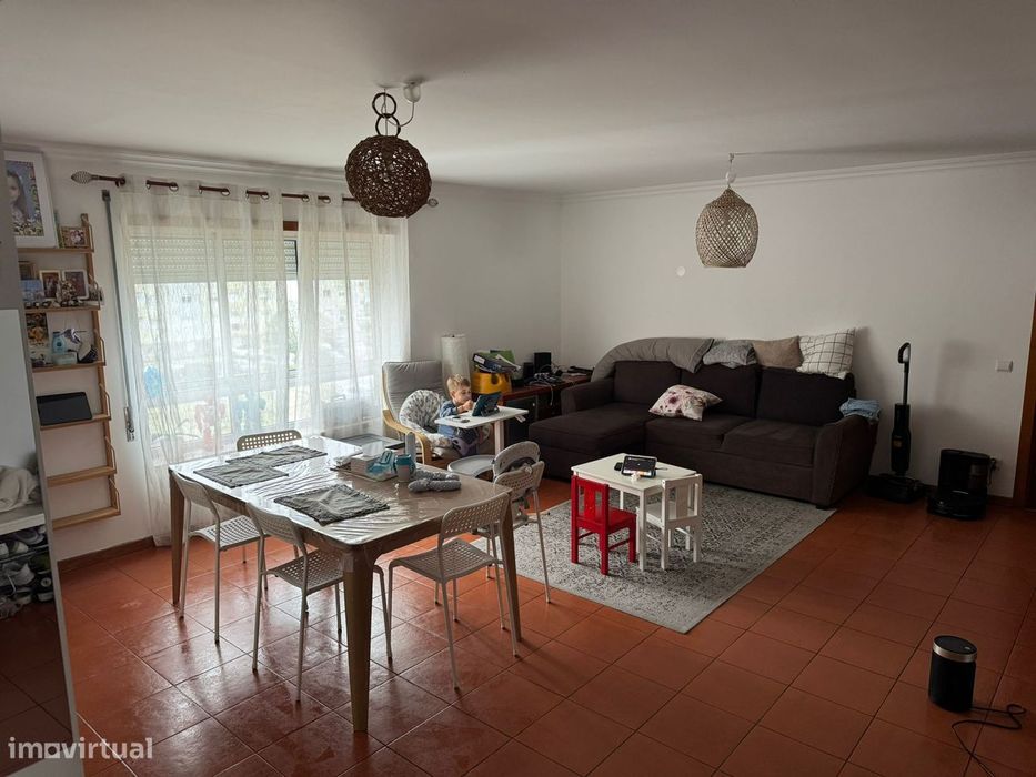 T3 para arrendamento em Alfragied - Lisboa