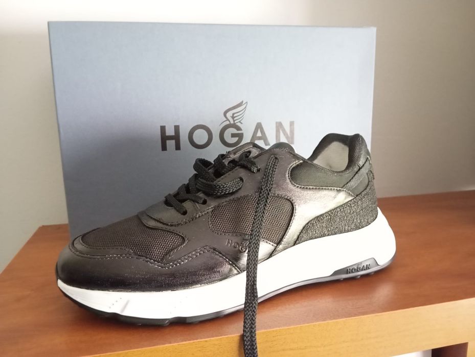 Sapatilhas Hogan com Caixa