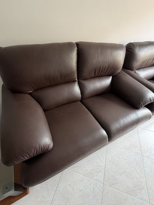 Conjunto Sofas em pele