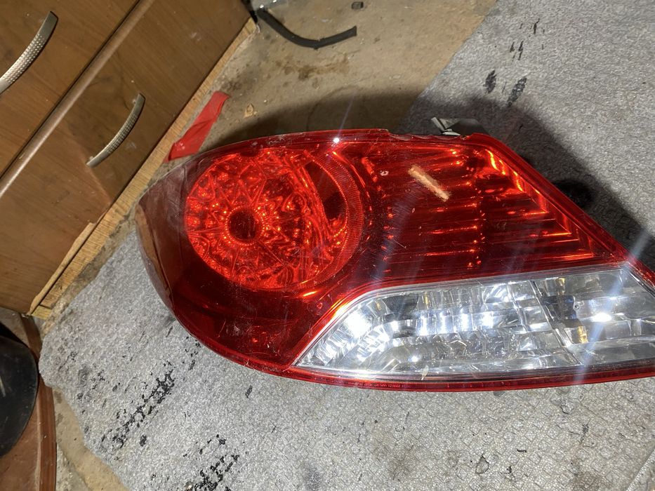 продам задний левый стоп Hyundai Accent IV
