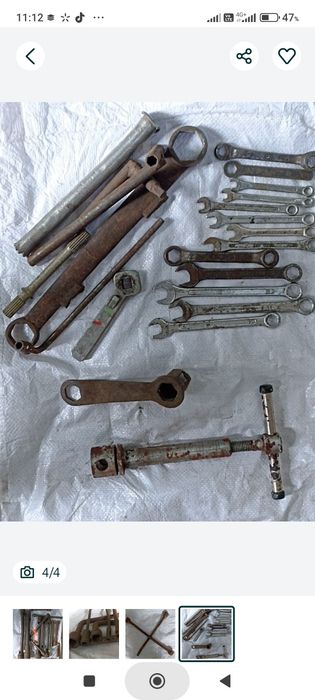 Балонний ключ металевий