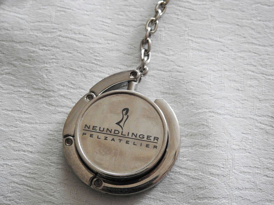 Zawieszka haczyk uchwyt na torebkę