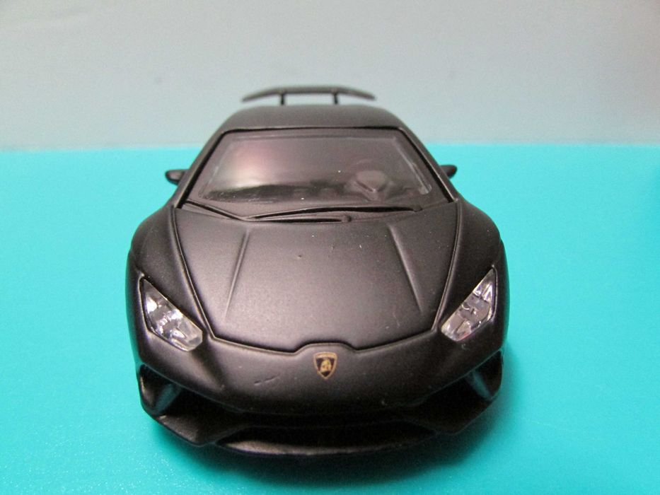 Lamborghini Huracán Performante - Bburago escala 1/43