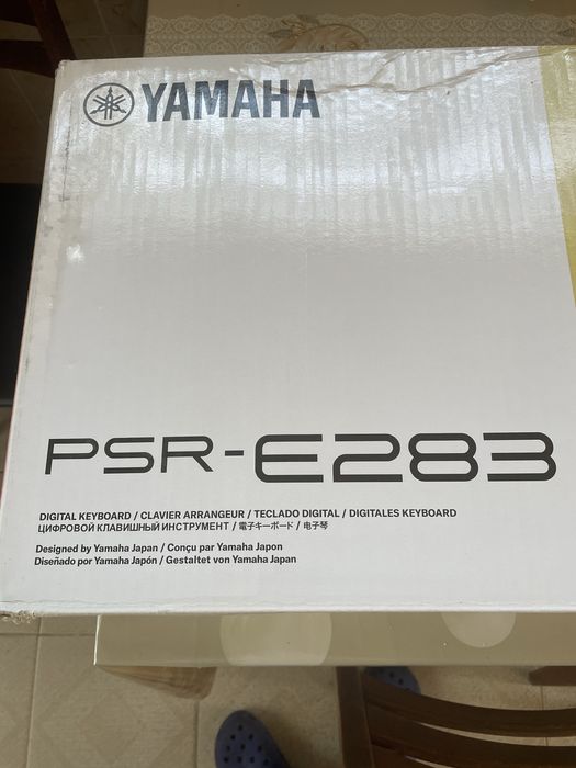 Piano Yamaha PRS-E283