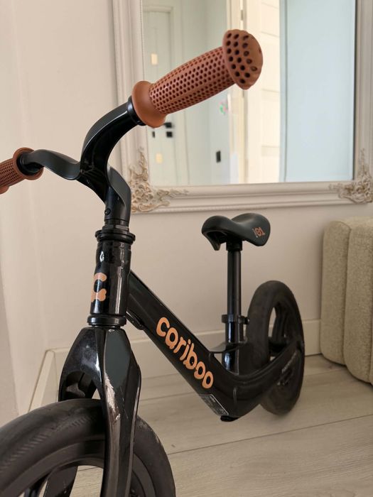 Cariboo Magnesium Pro - rowerek biegowy 12”