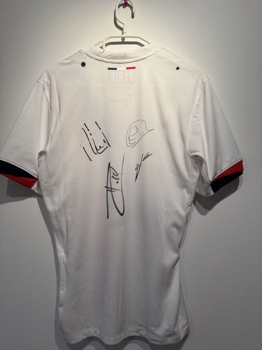 Koszulka psg z autografami cena do negocjacji