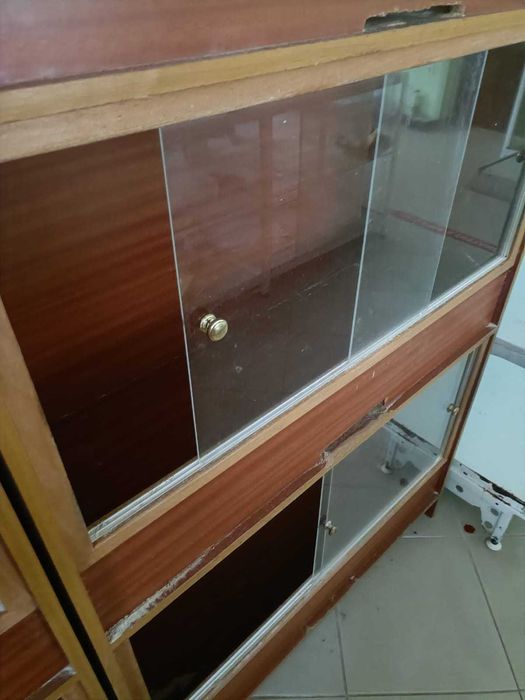 balcao de supermercado e  espositor para pao