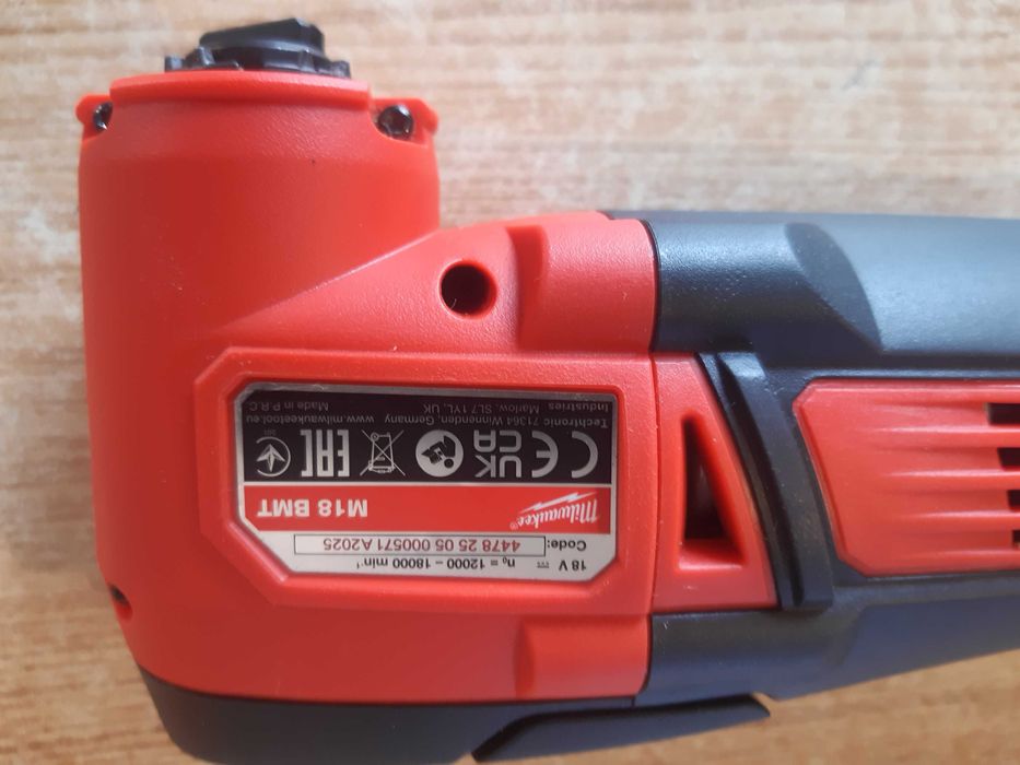 Narzędzie  wielofunkcyjne Milwaukee M18 BMT-0