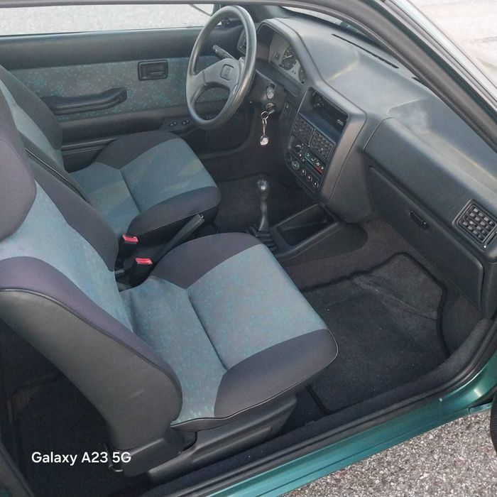 Peugeot 106 XR.