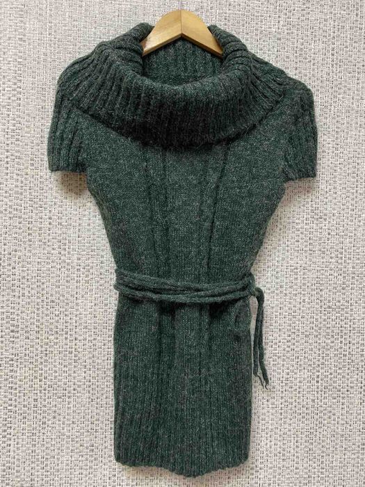 Кофта тёплая с коротким рукавом новая