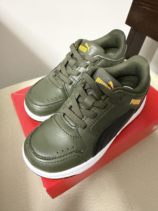 Кросівки на хлопчика Puma розмір 26