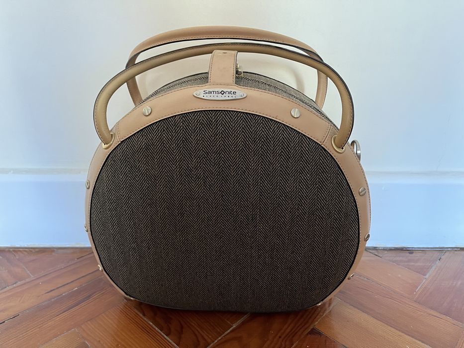 Mala de mão da marca Samsonite