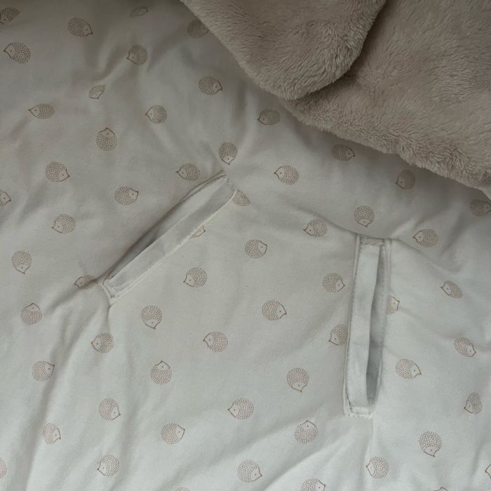 Комбінезон + теплий конверт, шапочки в подарунок